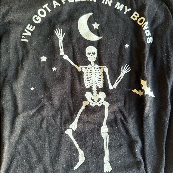 Apt. 9 Black Crew Neck Shirt - Picture 2 of 3